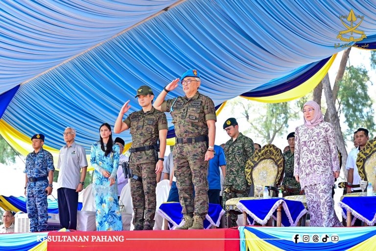 KDPM TENGKU MAHKOTA PAHANG LAKAR SEJARAH KERABAT PAHANG PERTAMA TAMAT KURSUS ASAS PASKAU, BERPANGKAT MEJAR TUDM