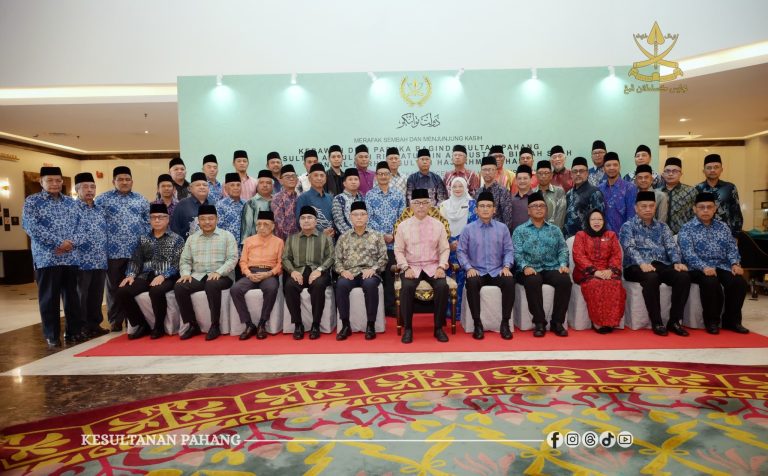 KDPB SULTAN PAHANG TITAH SEMUA PEGAWAI DAN KAKITANGAN MASJID MENCARUM PERKESO