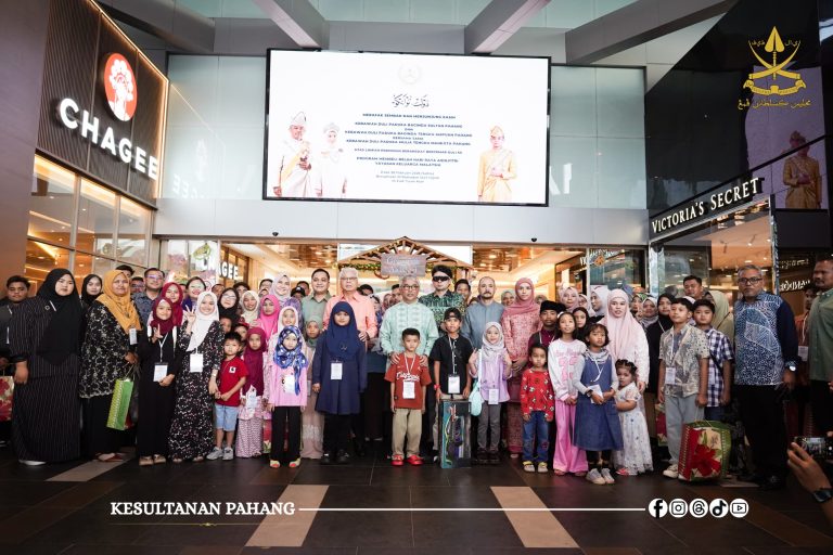 KDPB SULTAN PAHANG BERKENAN SANTUNI ANAK YATIM BELI PERSIAPAN AIDILFITRI DAN BERBUKA PUASA