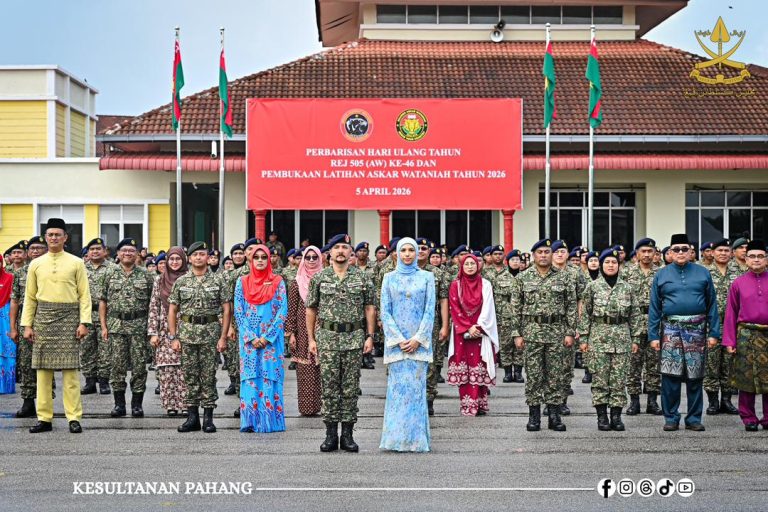 YAM TENGKU PANGLIMA RAJA BERANGKAT KE PERBARISAN HARI ULANGTAHUN ASKAR WATANIAH, PEMBUKAAN LATIHAN ASKAR WATANIAH DAN MAJLIS AIDILFITRI REJIMEN 505