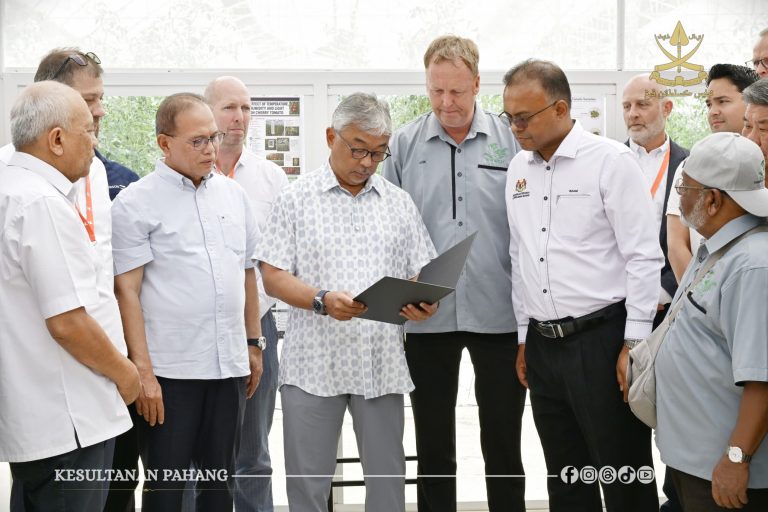 KDPB SULTAN PAHANG BERKENAN BERANGKAT MELAWAT AGROPARK DI TRINGKAP